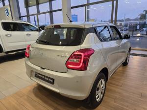 Suzuki Swift 1.2 GL auto - Image 2