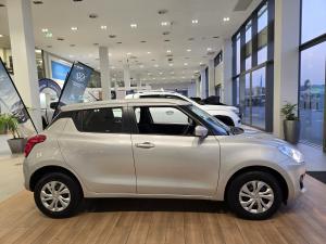 Suzuki Swift 1.2 GL auto - Image 4