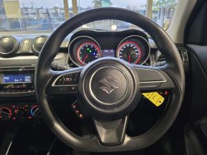 Suzuki Swift 1.2 GL auto - Image 6