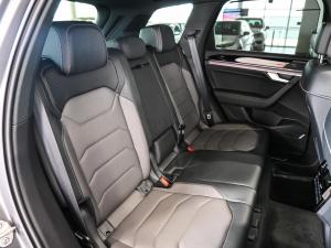 Volkswagen Touareg V6 TDI R-Line - Image 24