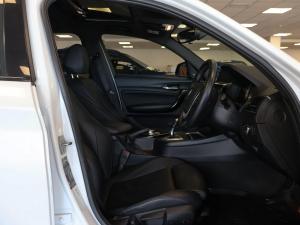 BMW 1 Series 118i 5-door Edition Sport Line Shadow auto - Image 17