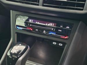 Volkswagen Polo hatch 1.0TSI R-Line - Image 18