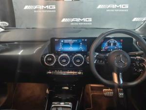 Mercedes-Benz GLA GLA200 Progressive - Image 14