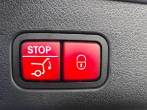 Mercedes-Benz GLC GLC300d 4Matic Avantgarde - Image 14