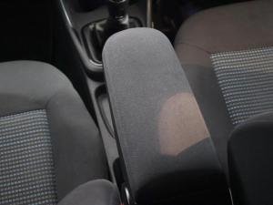 Volkswagen Polo Vivo hatch 1.4 Comfortline - Image 22