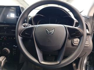 Mahindra XUV 3XO 1.2T MX2 auto