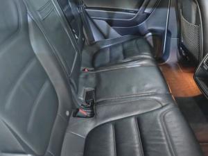 Volkswagen Touareg V6 TDI - Image 13