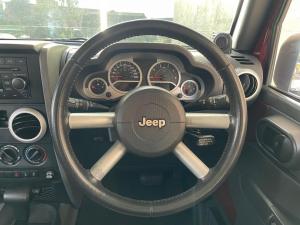 Jeep Wrangler 2.8CRD Sahara - Image 13
