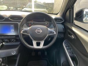 Nissan Magnite 1.0 Turbo Acenta Plus manual - Image 14