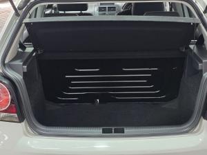 Volkswagen Polo Vivo hatch 1.4 Trendline auto - Image 14