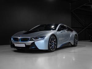 BMW i8 eDrive coupe Protonic Frozen Yellow Edition - Image 24