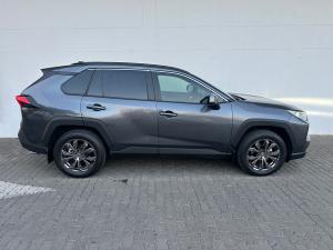 Toyota RAV4 2.0 GX-R AWD - Image 3