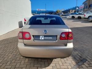 Volkswagen Polo sedan 1.4 Trendline - Image 5