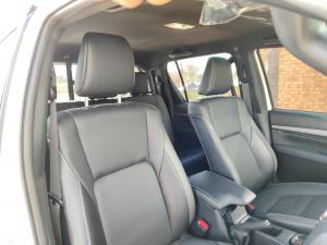 Toyota Hilux 2.8GD-6 double cab Legend auto - Image 18