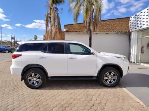 Toyota Fortuner 2.4GD-6 auto - Image 3