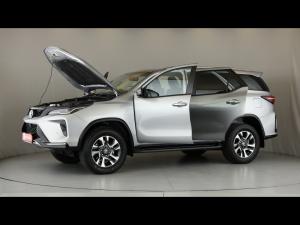 Toyota Fortuner 2.4GD-6 4x4 - Image 12