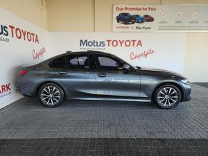 BMW 318i M Sport Launch Edition automatic - Image 3