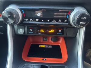 Toyota RAV4 2.0 GX-R AWD - Image 15