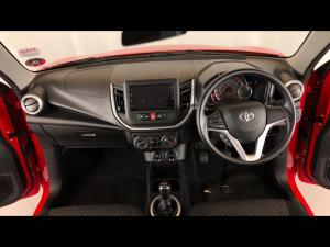 Toyota Vitz 1.0 XR manual - Image 6