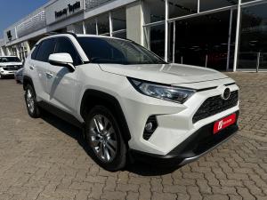 Toyota RAV4 2.0 VX - Image 1