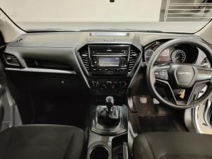 Isuzu D-Max 1.9TD double cab L 4x4 manual - Image 6