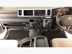 Toyota Hiace 2.5D-4D bus 14-seater GL - Image 6