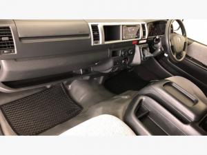 Toyota Hiace 2.5D-4D bus 14-seater GL - Image 7