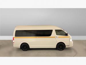 Toyota Hiace 2.5D-4D bus 14-seater GL - Image 3