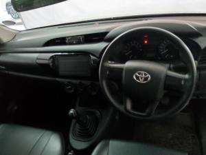 Toyota Hilux 2.0 single cab S (aircon) - Image 6