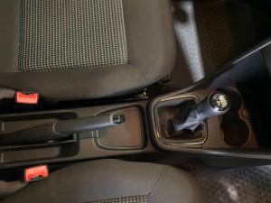 Volkswagen Polo Vivo 1.4 Comfortline - Image 11