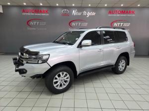 Toyota Land Cruiser 200 V8 4.5D VX-R automatic - Image 14