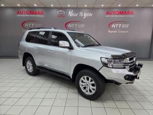 Toyota Land Cruiser 200 V8 4.5D VX-R automatic - Image 1