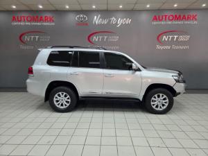Toyota Land Cruiser 200 V8 4.5D VX-R automatic - Image 3