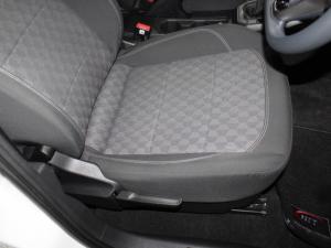 Volkswagen Polo 1.6 - Image 17