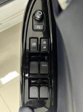 Suzuki Baleno 1.5 GLX auto - Image 11