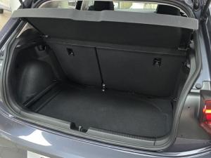 Volkswagen Polo hatch 1.0TSI Life auto - Image 14