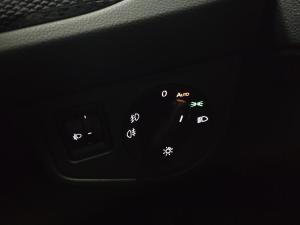 Volkswagen Polo hatch 1.0TSI Life auto - Image 17