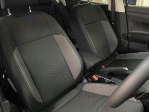 Volkswagen Polo hatch 1.0TSI Life auto - Image 24