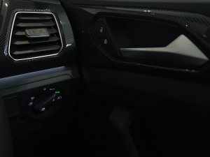 Volkswagen T-Cross 1.0TSI R-Line - Image 35