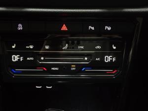 Volkswagen T-Roc 2.0TSI 4Motion R-Line - Image 12