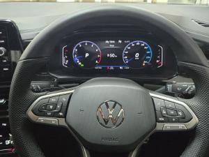 Volkswagen T-Roc 2.0TSI 4Motion R-Line - Image 6
