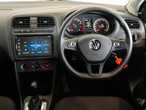 Volkswagen Polo Vivo hatch 1.6 Life - Image 9