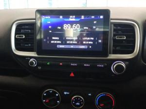 Hyundai Venue 1.0T Fluid auto - Image 12