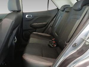 Hyundai Venue 1.0T Fluid auto - Image 15