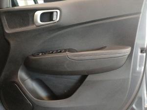 Hyundai Venue 1.0T Fluid auto - Image 17