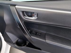 Toyota Corolla 1.8 Prestige - Image 18