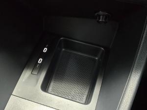 Volkswagen Caddy Kombi 1.6 - Image 8