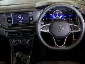 Volkswagen Polo hatch 1.0TSI - Image 15