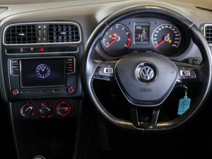 Volkswagen Polo Vivo hatch 1.6 Highline - Image 7