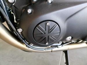 Triumph Bonneville Bobber Black - Image 12